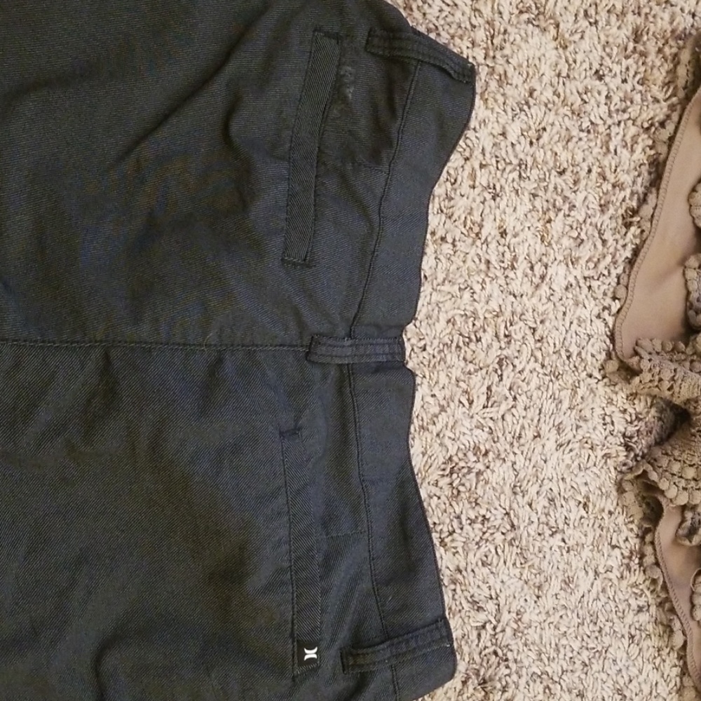 Shorts - Picture 4 of 4